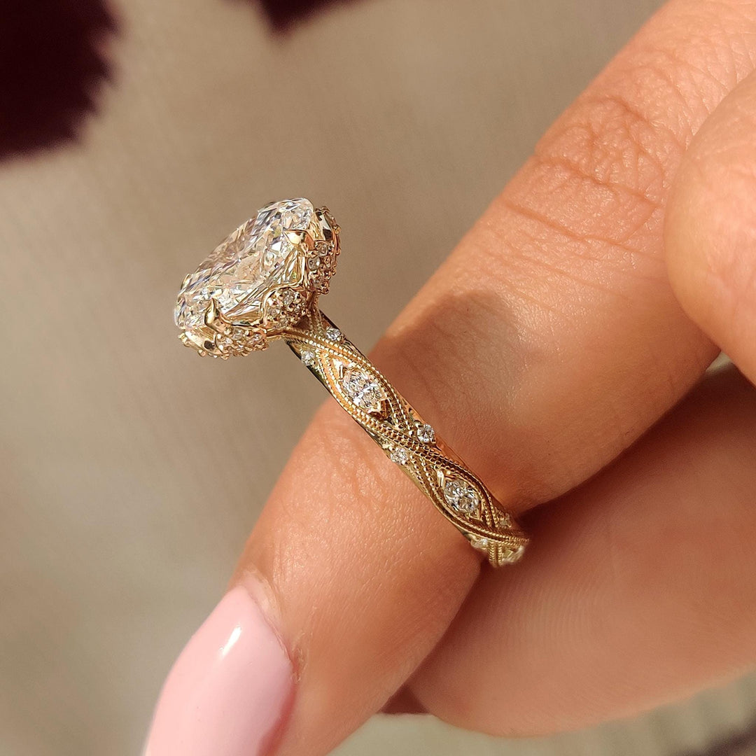 Art Deco Moissanite
Vintage Inspired Jewelry
1920s Style Ring
Oval Halo Ring
