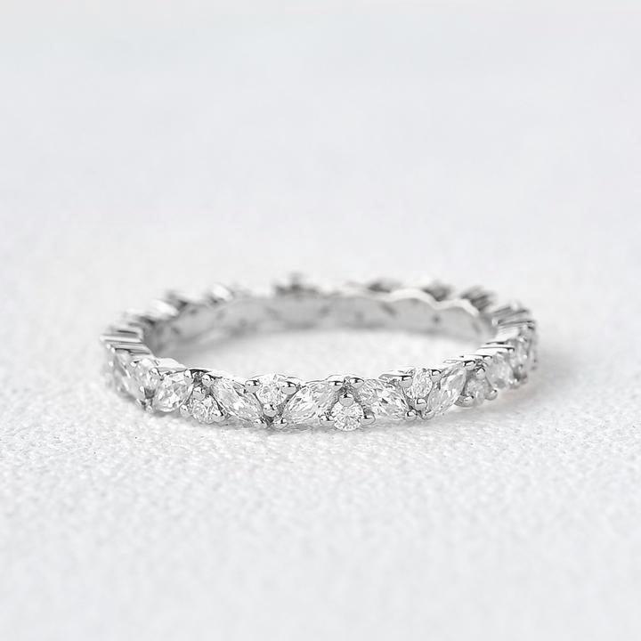 round-and-marquise-alternative-moissanite-wedding-band