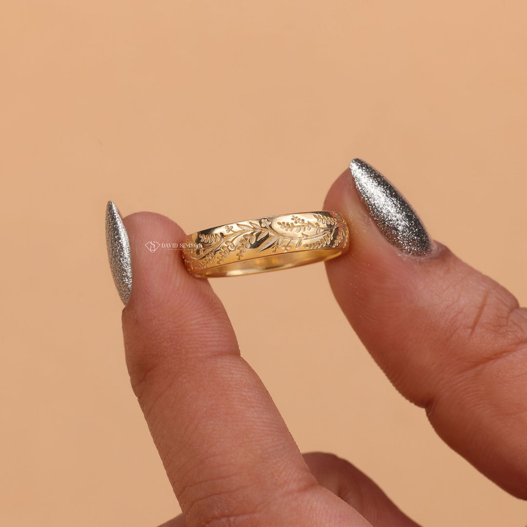 18K Solid Gold Band
Classic Plain Wedding Band
Engraved Wedding Ring
