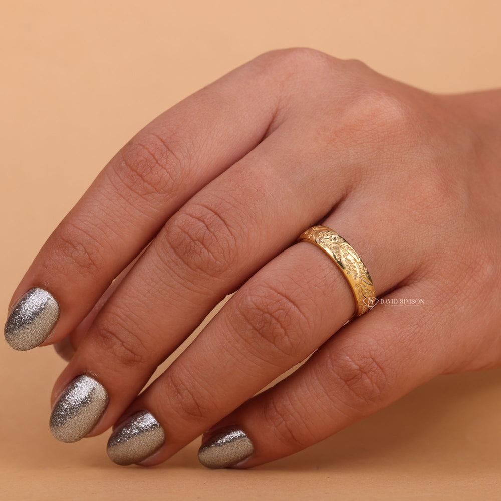 18K Gold Band for Her
Solid Gold Wedding Ring
Plain Gold Wedding Band
Engravable Gold Ring
Women's 18K Gold Band
