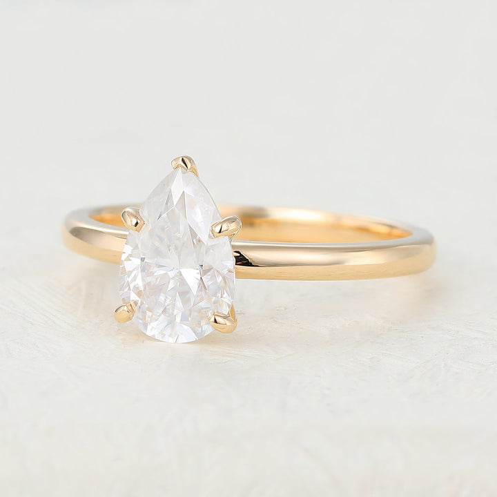 pear-shaped-moissanite-solitaire-engagement-ring