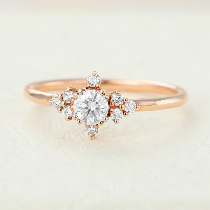 round-shaped-moissanite-cluster-engagement-ring-2