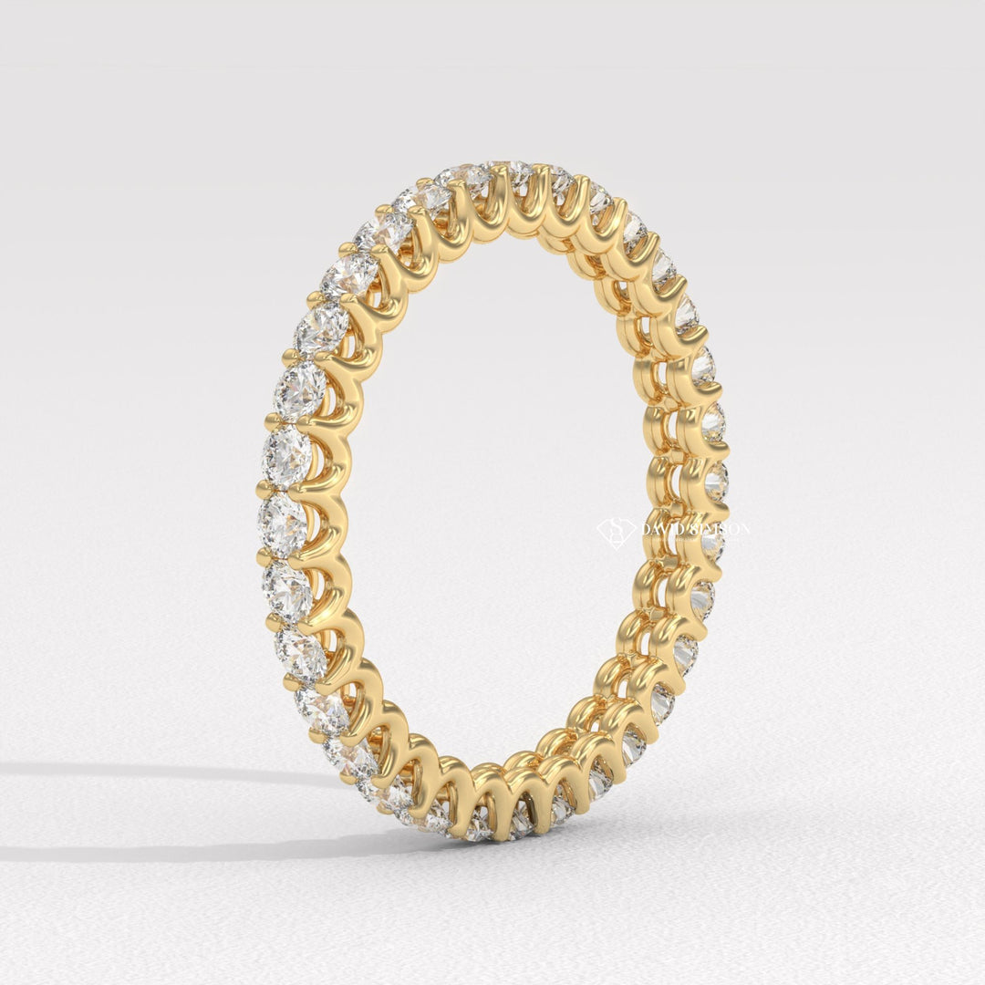 Sophisticated diamond wedding band, Trendy diamond wedding band, Fashionable diamond wedding band, Delicate diamond wedding band, Subtle diamond wedding band, 