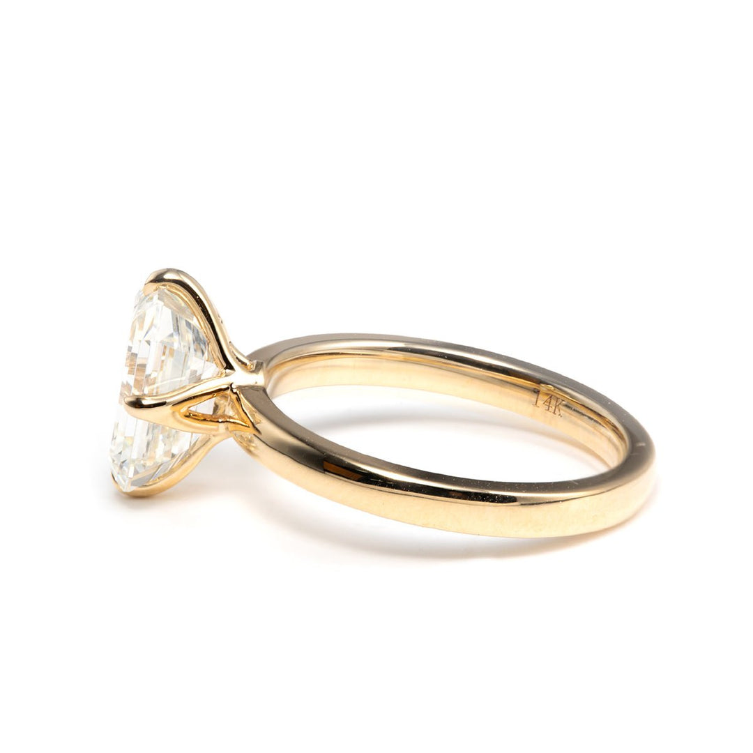 2.0ct-3.0ct Emerald Cut Moissanite Diamond Tulip Setting Solitaire Engagement Ring