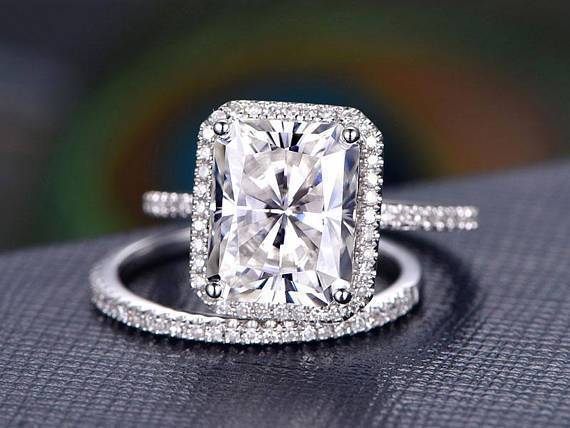 radiant-cut-halo-style-moissanite-bridal-ring-set