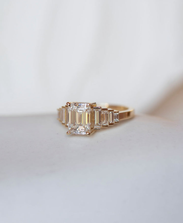 1.50ct-2.50ct Emerald Cut Moissanite Cluster Diamond Engagement Ring
