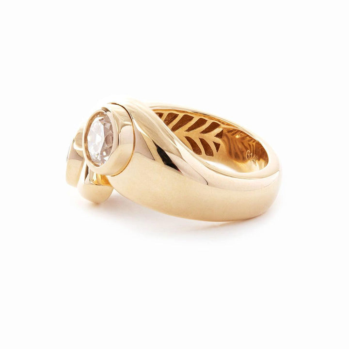 toi et moi ring
bezel engagement ring
round bezel ring
two stone ring
engagement ring
diamond engagement ring