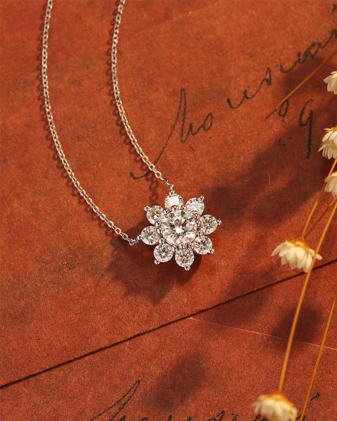 0-50-ct-round-moissanite-diamond-floral-necklace