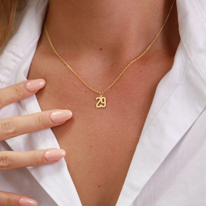 custom-number-necklace-for-women