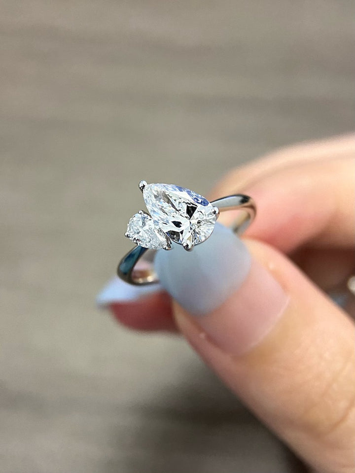 1.0CT-2.0CT Pear Cut Moissanite Diamond Two Stone Engagement Ring