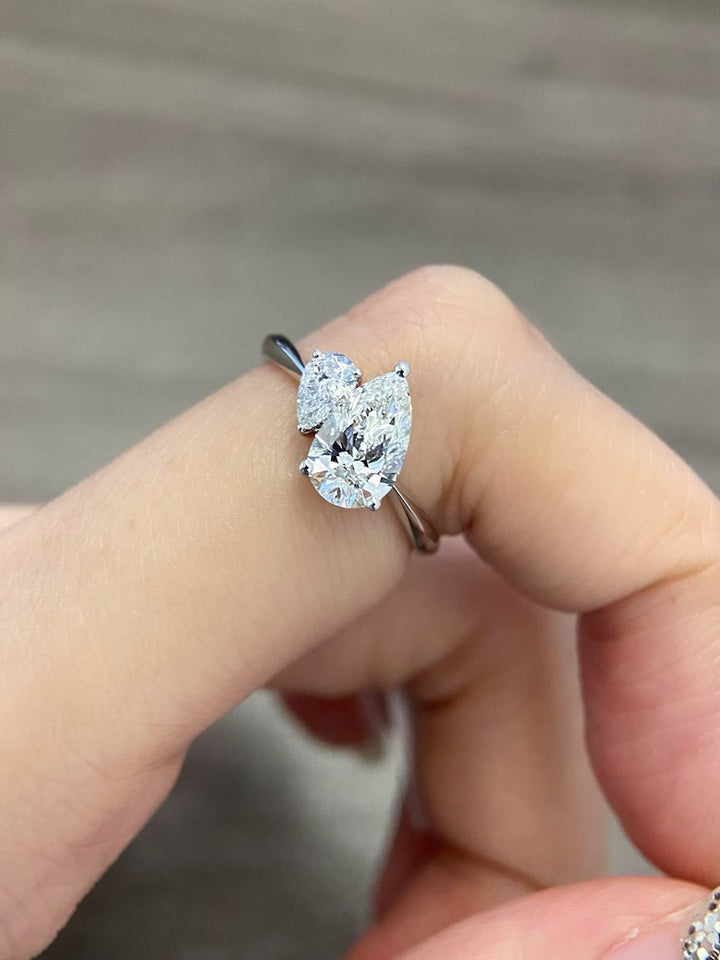 1.0CT-2.0CT Pear Cut Moissanite Diamond Two Stone Engagement Ring