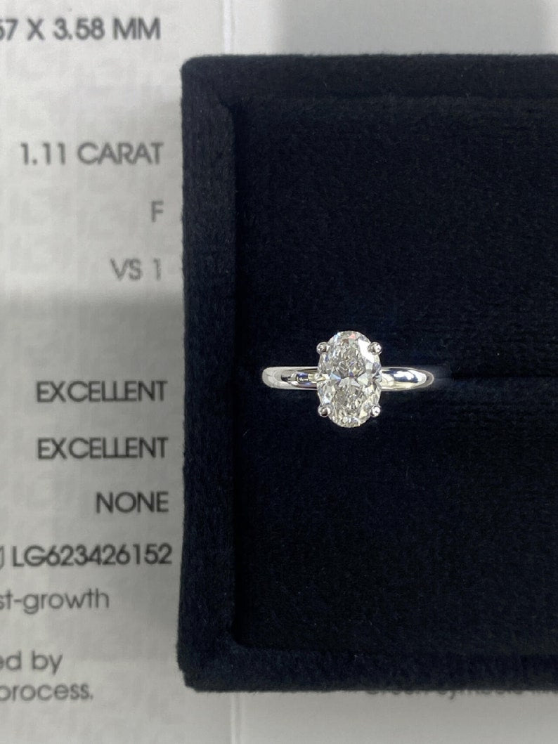 1.0CT-2.0CT Oval Cut Moissanite Diamond Solitaire Engagement Ring