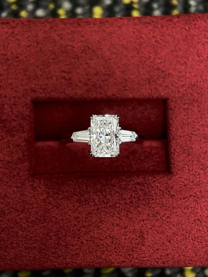 1.50CT-2.50CT Radiant Cut Moissanite Diamond Three Stone Engagement Ring