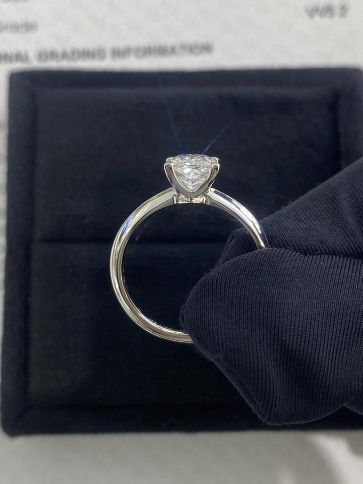 1.0CT-2.0CT Princess Cut Moissanite Diamond Solitaire Engagement Ring