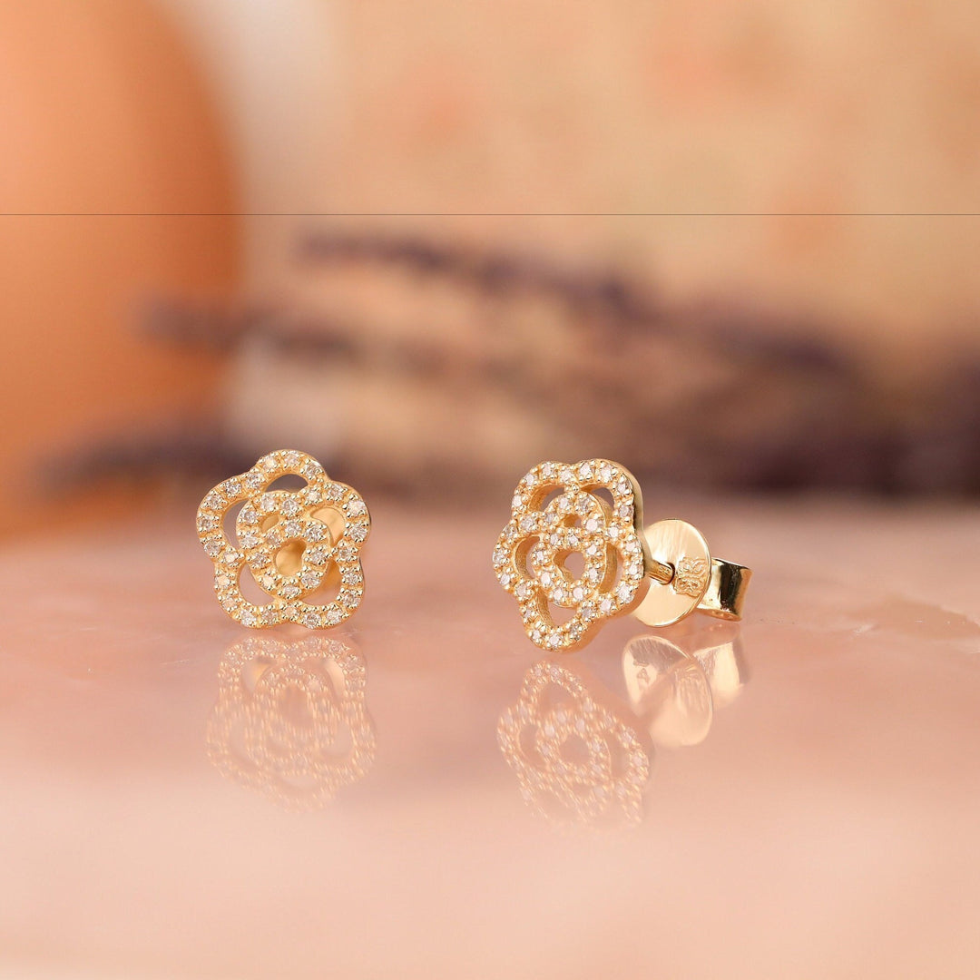 0-32ct-round-floral-moissanite-diamond-stud-earrings-in-solid-gold