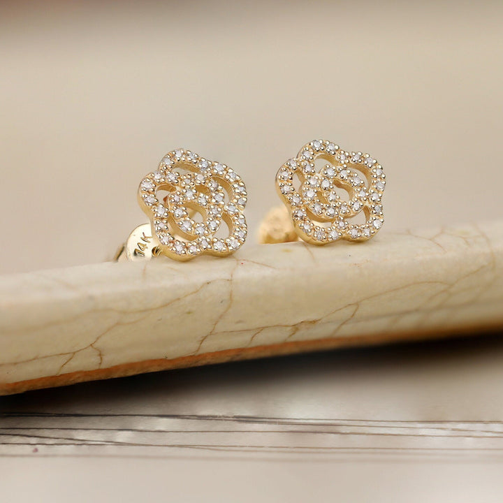 0-32ct-round-floral-moissanite-diamond-stud-earrings-in-solid-gold