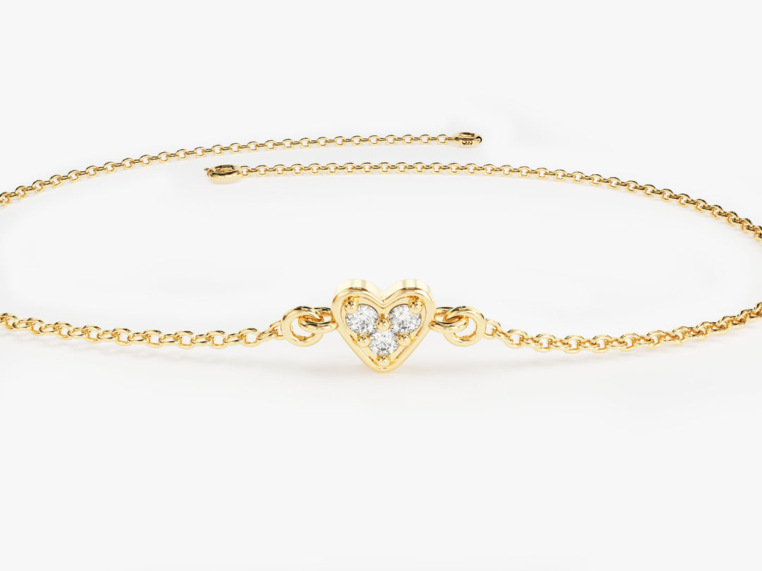 Round Cut Diamond Tiny Heart Bracelet for Valentine Gift