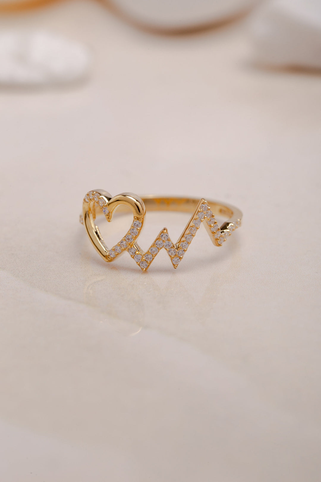 Round Cut Diamond Heartbeat Ring Gift for Her