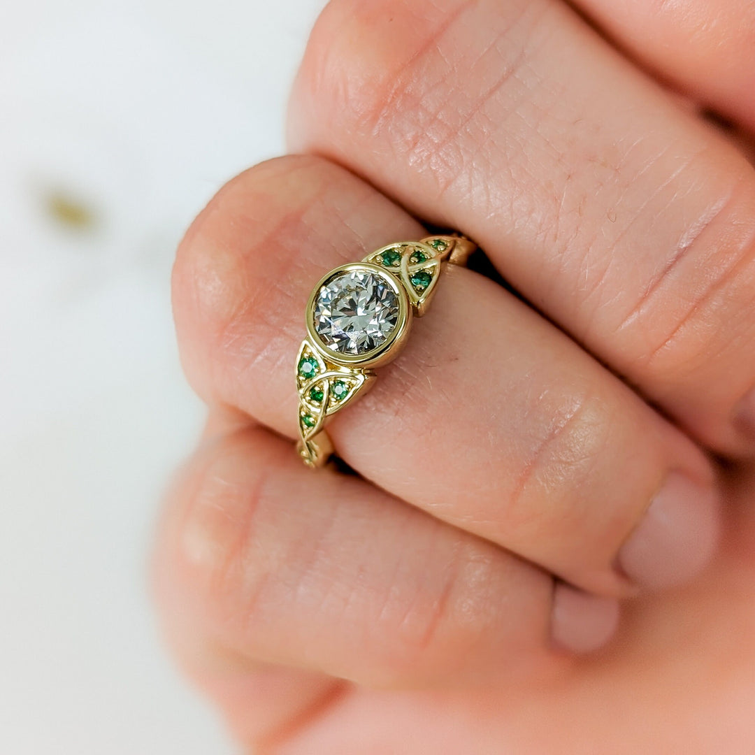 1.0ct-2.0ct Round Cut Diamond Vintage Trinity Knot Engagement Ring