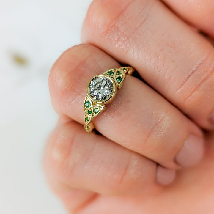 1.0ct-2.0ct Round Cut Diamond Vintage Trinity Knot Engagement Ring