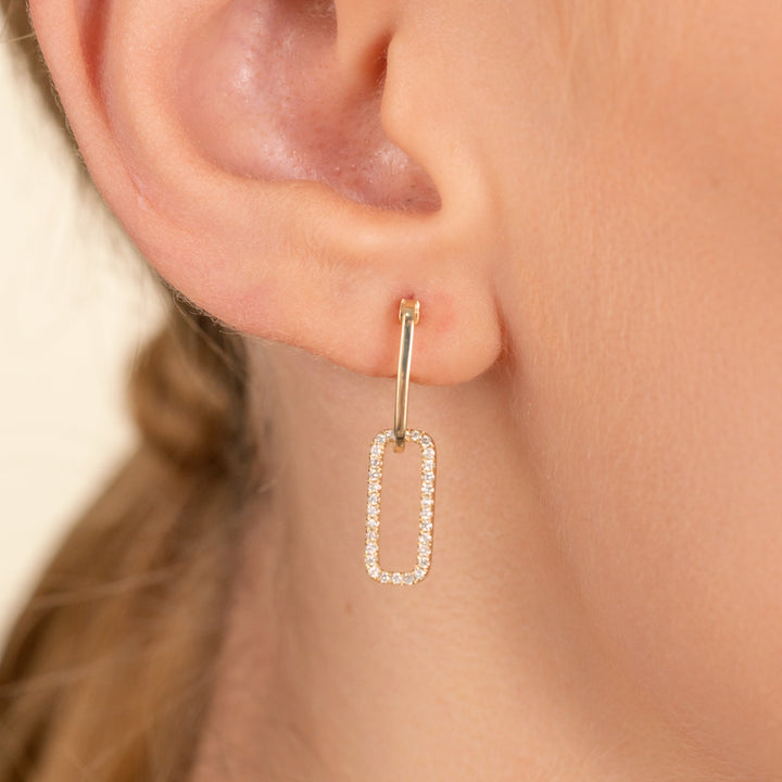 Round Cut Diamond Dangling Earrings for Her