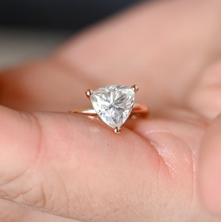 1.0CT-2.0CT Trillion Cut Moissanite Diamond Solitaire Engagement Ring