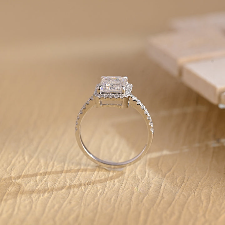 2.0CT-3.0CT Emerald Cut Moissanite Halo Diamond Engagement Ring