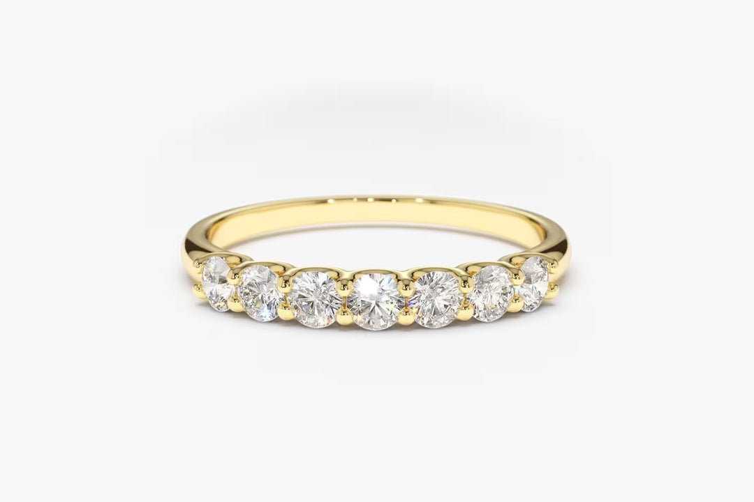 Round Cut Shared Prongs Diamond Band for Women