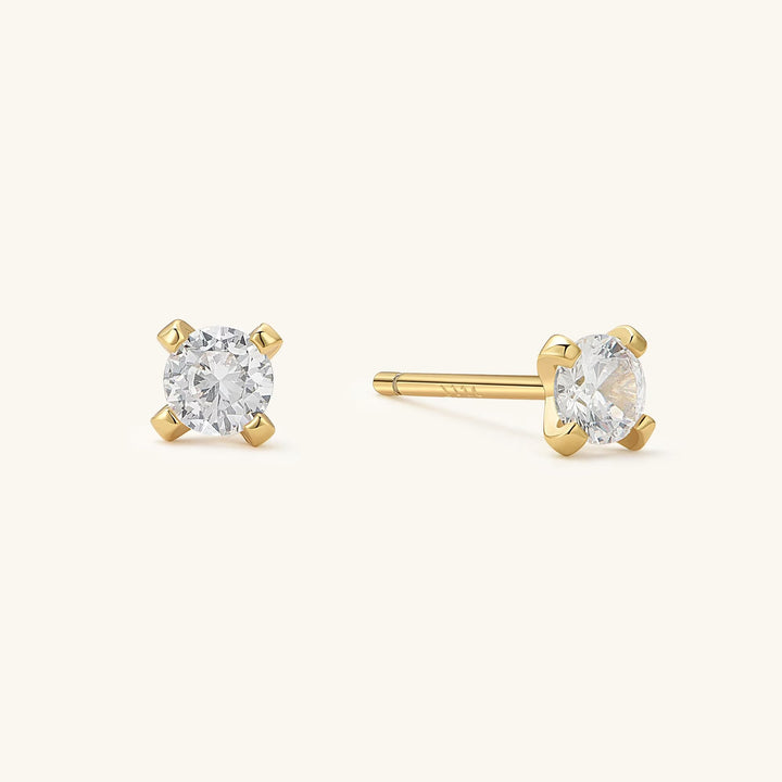 Round Cut Diamond Cartilage Earring for Her