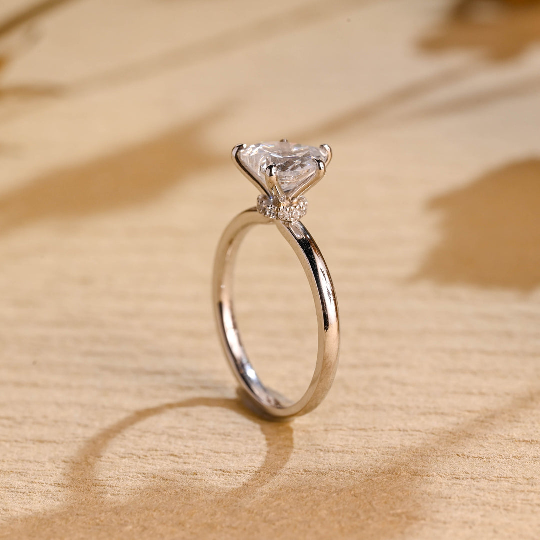 1.0CT-2.0CT Heart Cut Moissanite Diamond Hidden Halo Engagement Ring