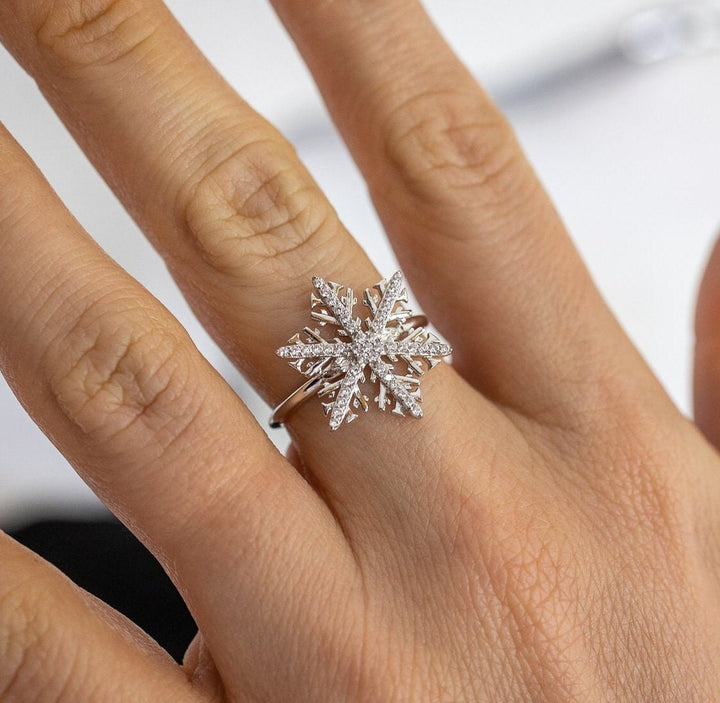 Round Cut Snowflake Diamond Ring for Christmas Jewelry Gift