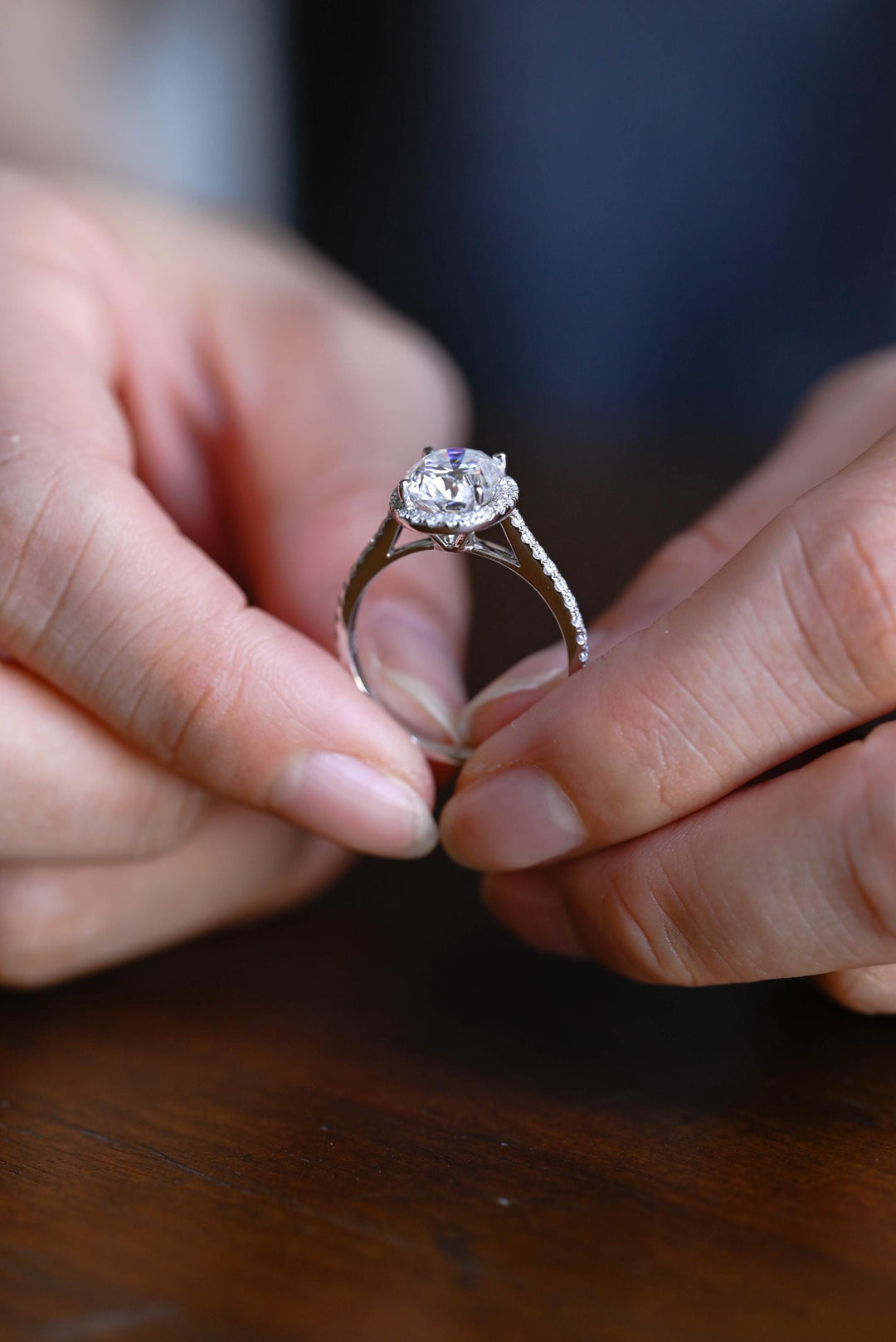 1.50CT-2.50CT Oval Cut Moissanite Diamond Halo Engagement Ring