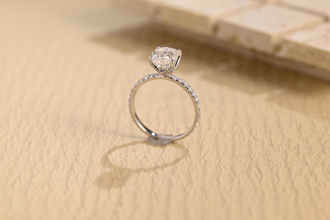 2.0CT-3.0CT Pear Cut Moissanite Unique Diamond Engagement Ring