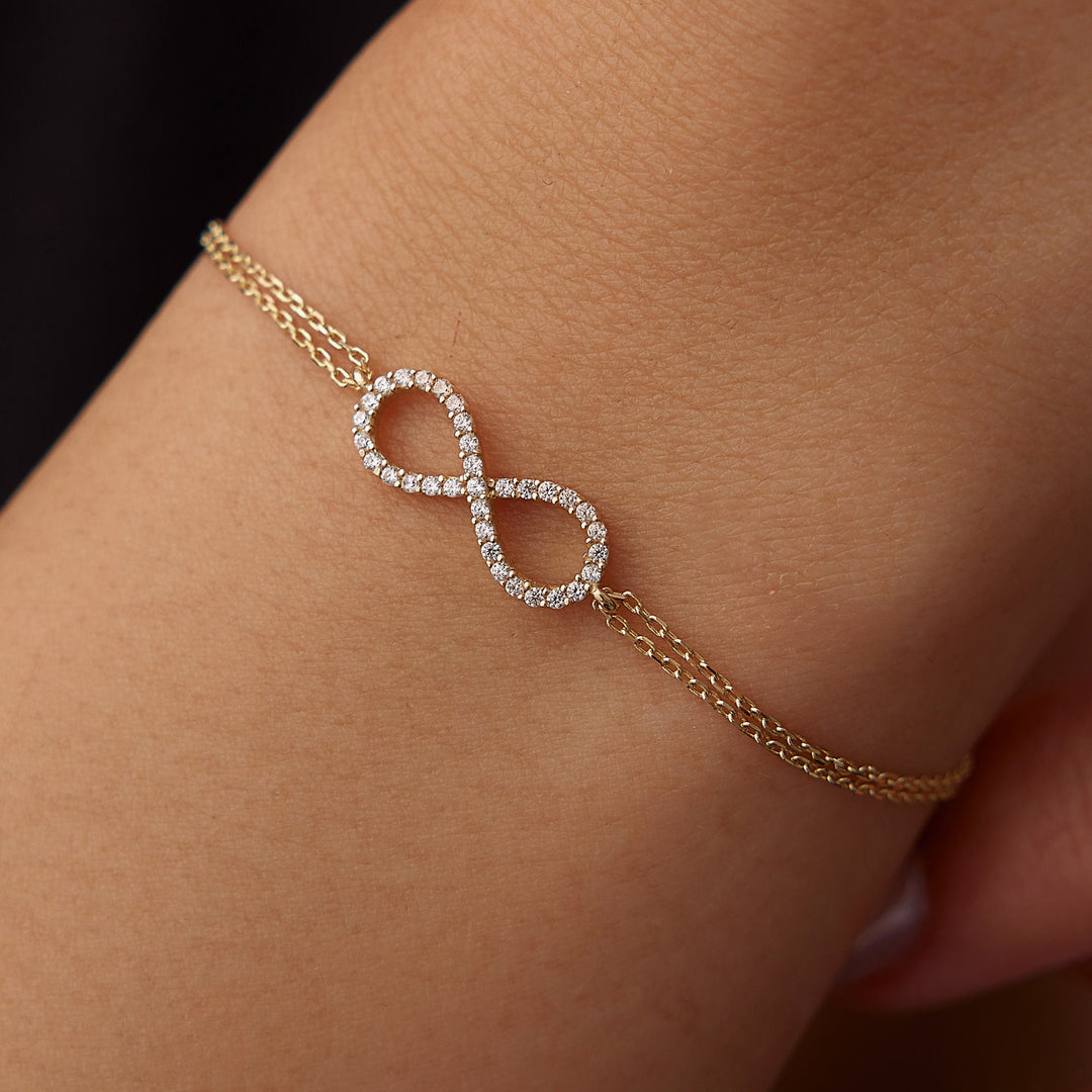 Round Cut Diamond Infinity Bracelet for Valentine's Day Gift