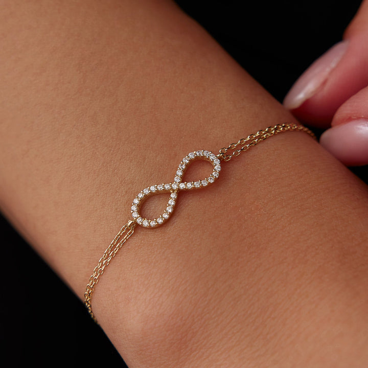 Round Cut Diamond Infinity Bracelet for Valentine's Day Gift