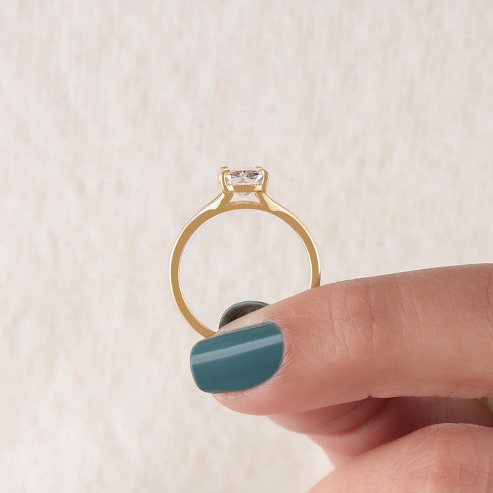 2.0ct-3.0ct Cushion Cut Diamond Split Shank Engagement Ring