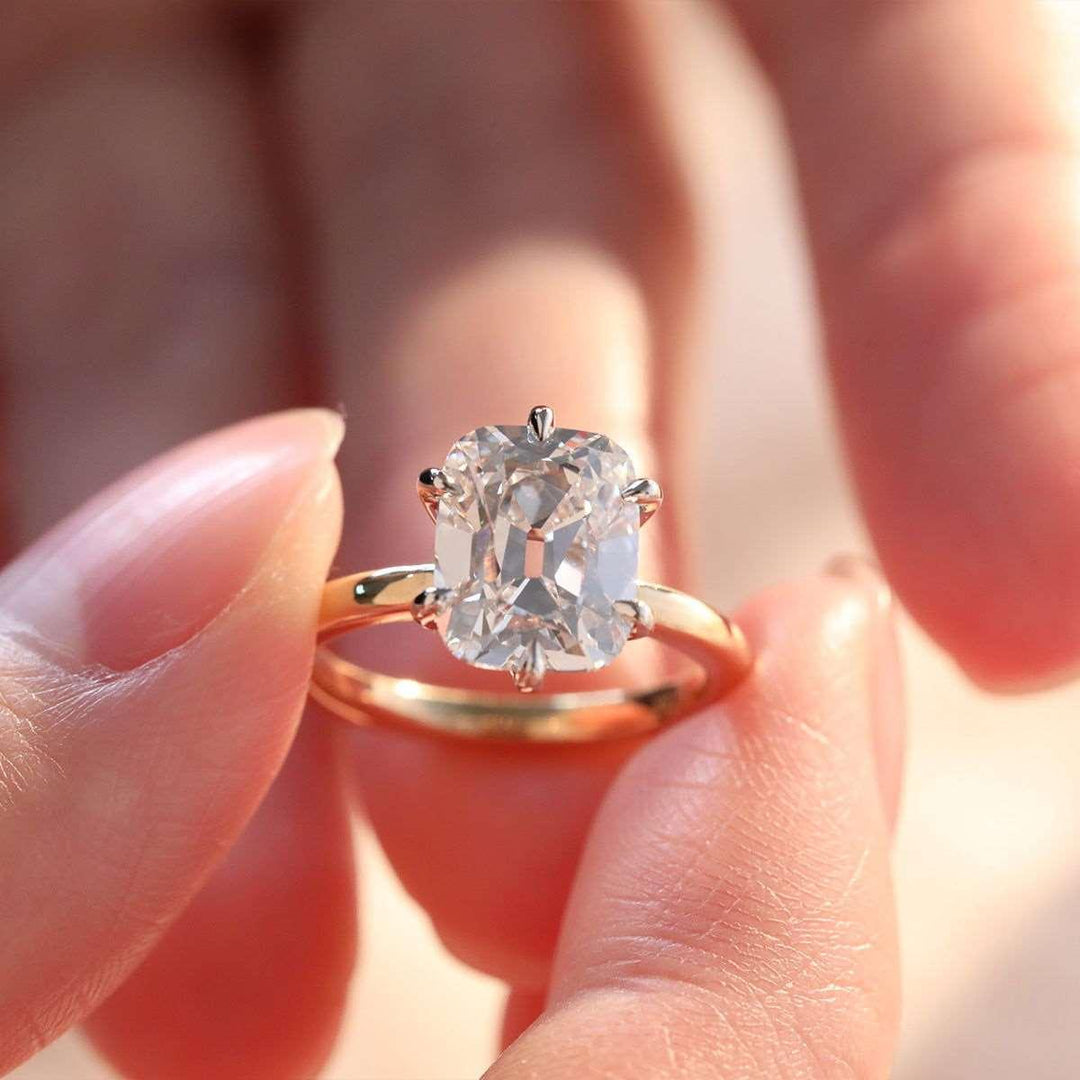 luxury solitaire ring