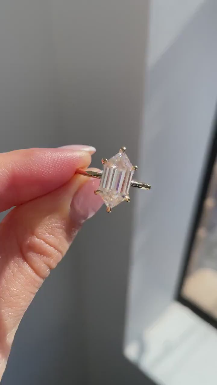 2.0CT Elongated Hexagon Cut Moissanite Hidden Halo Engagement Ring