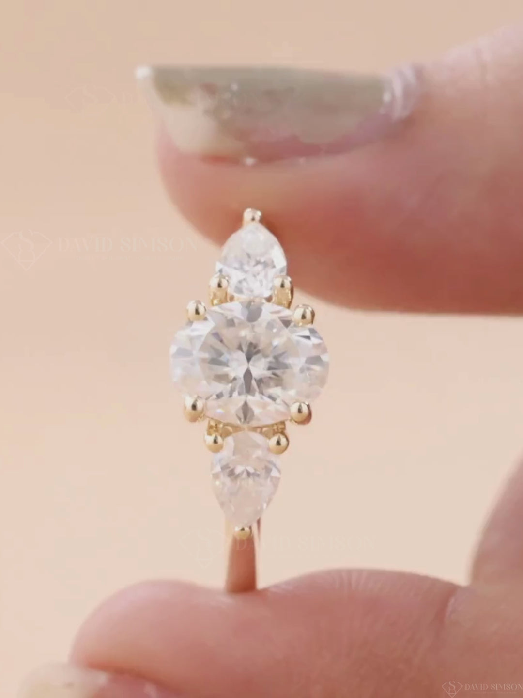 2.0CT-3.0CT Oval Cut Moissanite Diamond Three Stone Engagement Ring