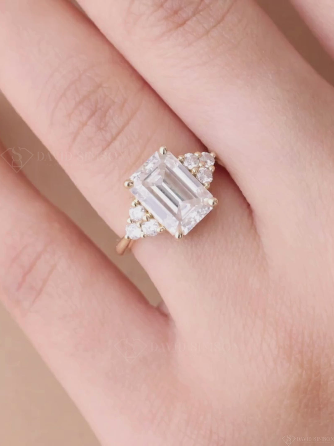 4.50CT-5.50CT Emerald Cut Moissanite Cluster Diamond Engagement Ring