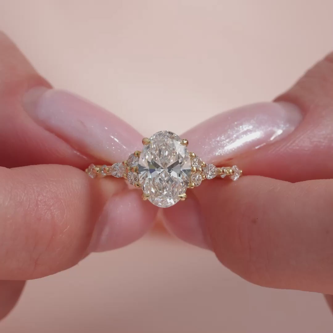 2.0CT-4.0CT Oval Cut Moissanite Diamond Cluster Engagement Ring