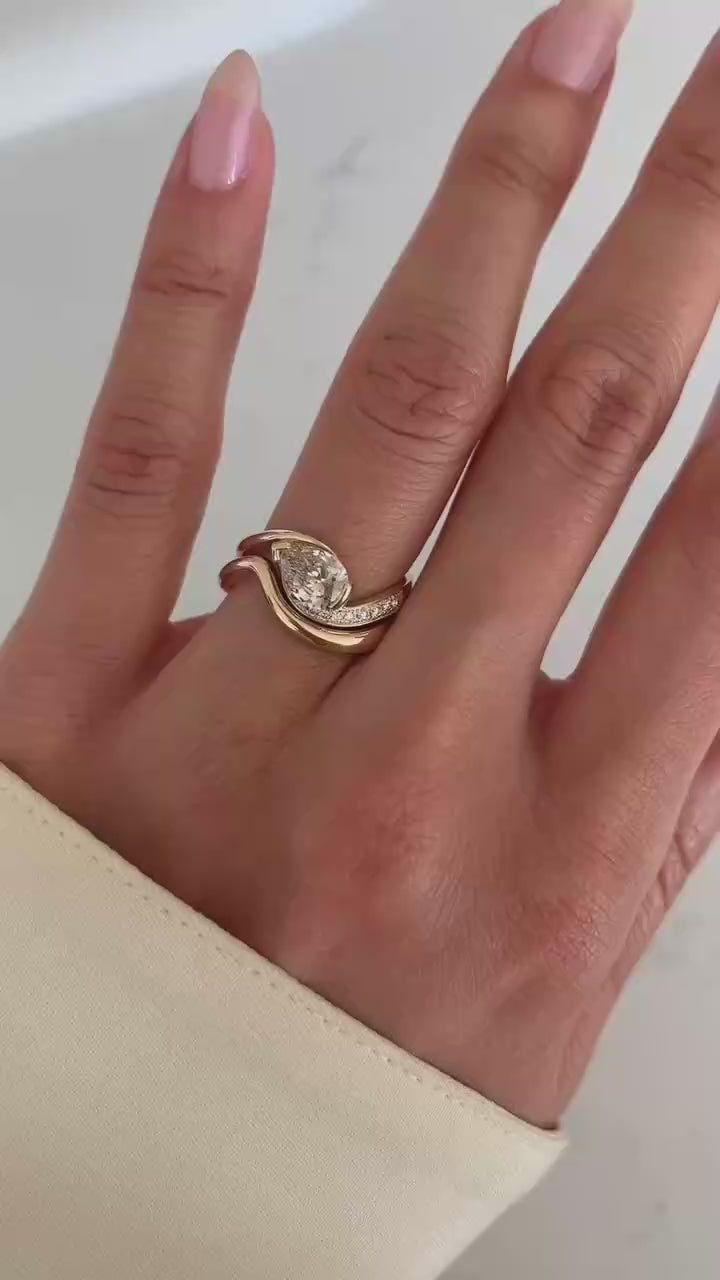 1.50CT-2.50CT Yellow Pear Cut Moissanite Diamond Antique Engagement Ring