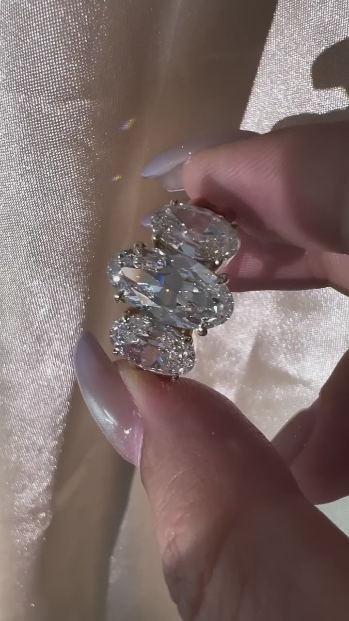 2.0ct-3.0ct Old Mine Oval Cut Diamond Three Stone Engagement Ring