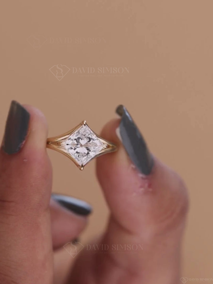 3.0CT-4.0CT Princess Cut Moissanite Diamond Split Shank Engagement Ring