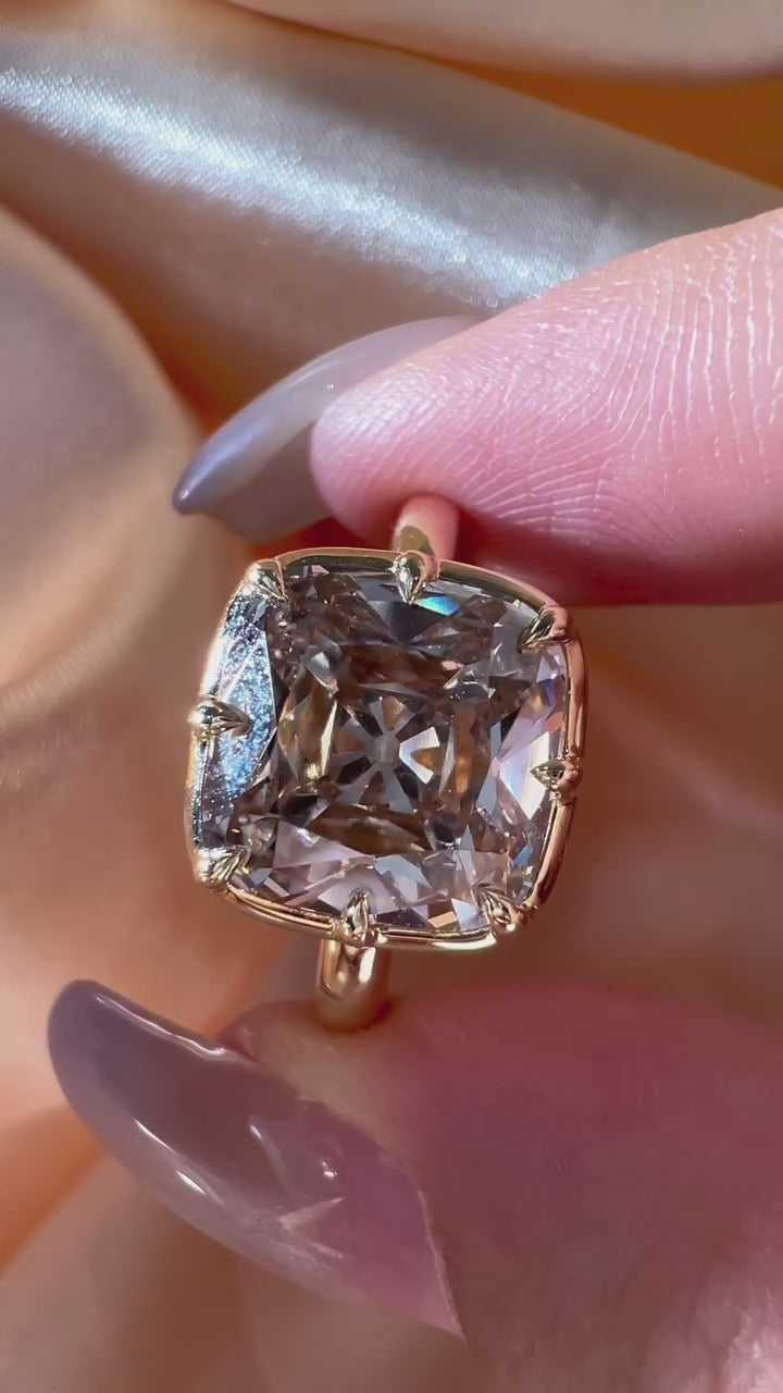 3.0CT-4.0CT Cushion Old Mine-Cut Brown Diamond Engagement Ring