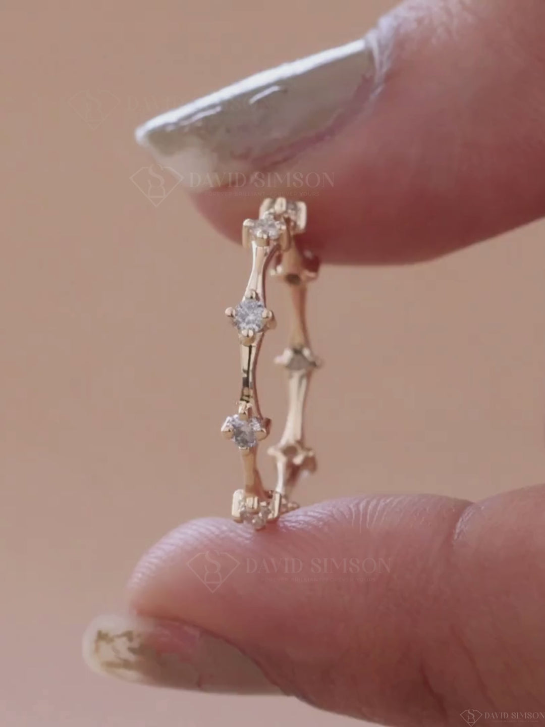 Round Cut Moissanite Distance Diamond Wedding Band for Women