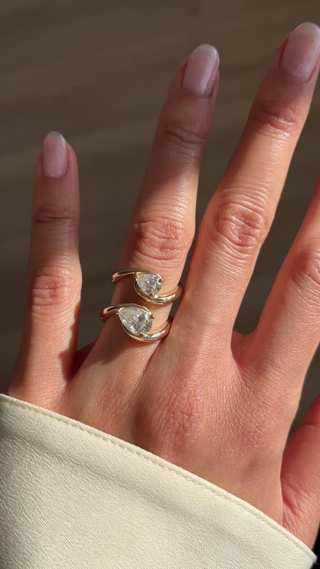 1.0CT-2.0CT Pear Cut Unique Moissanite Diamond Engagement Ring