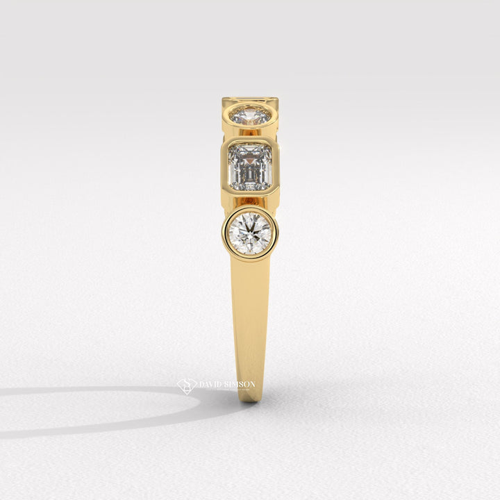 Emerald diamond band rose gold, Emerald diamond band yellow gold, Emerald diamond band for women, Emerald diamond band vintage, Emerald diamond band antique, Emerald diamond band pave, 
