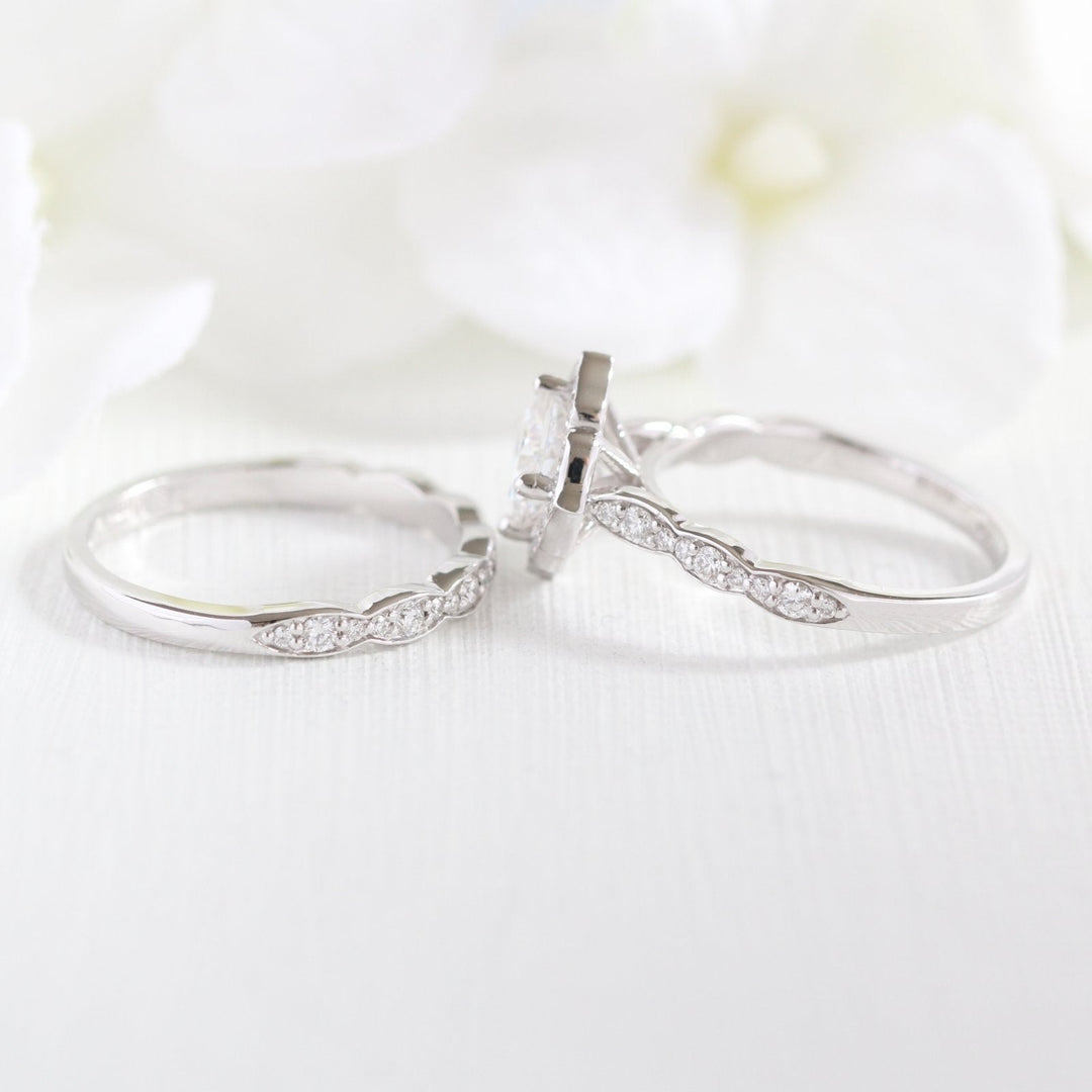 1.0CT Oval Cut Moissanite Halo Bridal Engagement Ring Set