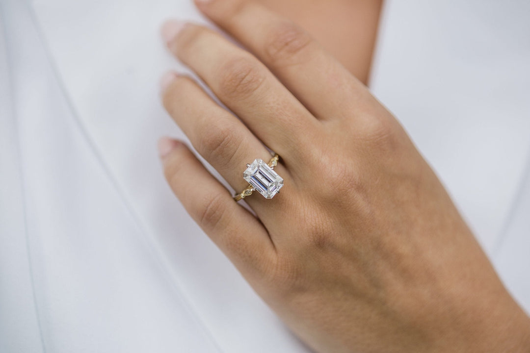 4.10CT Emerald Cut 4 Prongs Solitaire Moissanite Engagement Ring